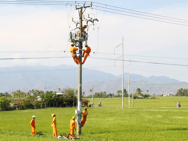 Cần 30 000 tỷ đồng đầu tư cải tạo lưới điện nông thôn