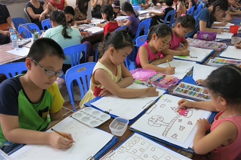 Hanoi Une centaine d’enfants à un concours international de peinture
