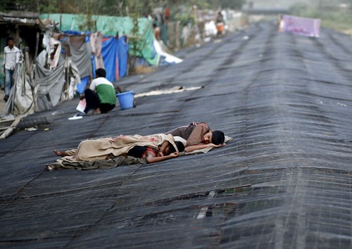 India Extreme heatwave kills more than 2,000 people