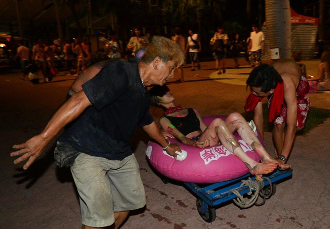 China Over 500 people injured in water park explosion