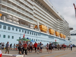 World-class cruise liner makes first visit to Vietnam