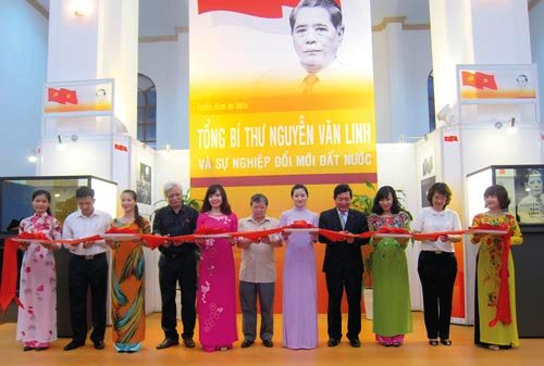 Le secrétaire général Nguyên Van Linh et l’œuvre du Renouveau