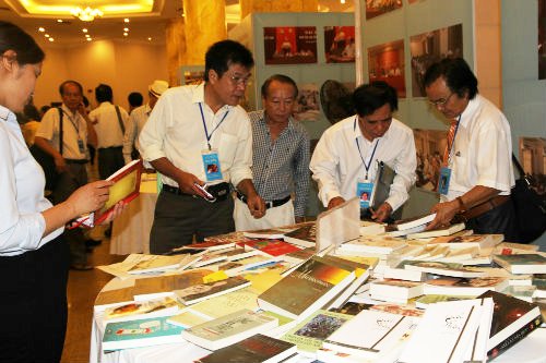 Đại hội Đại biểu Hội Nhà văn Việt Nam lần thứ IX Nhiều nhiệm vụ được đặt ra