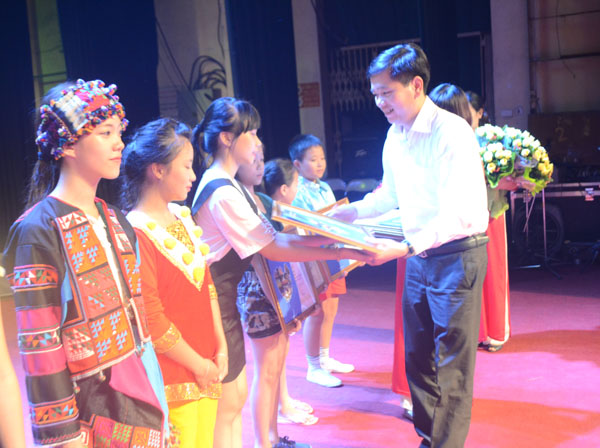 Liên hoan nghệ thuật thiếu nhi các tỉnh phía Bắc năm 2015