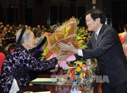 Chủ tịch nước Trương Tấn Sang dự Chương trình giao lưu nghệ thuật “Khát vọng đoàn tụ”