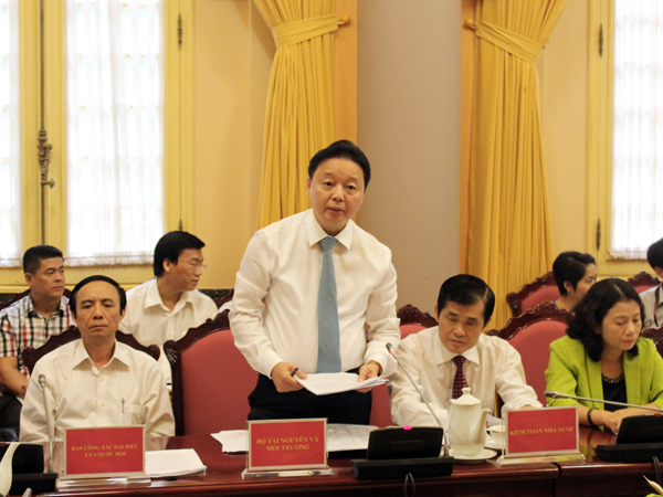 Quy định cụ thể việc khai thác, sử dụng tài nguyên biển, đảo