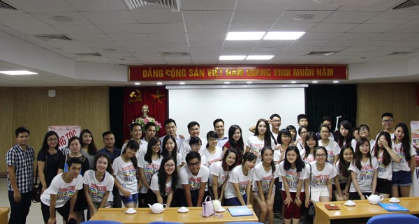 Kết nối tuổi trẻ Việt 2015 – Chạy đua sáng tạo