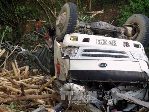 Quảng Nam Xe lao xuống vực sâu, ba người thương vong