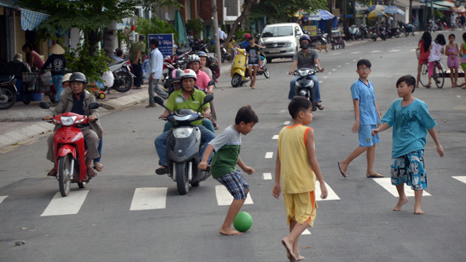 Hà Nội Bức thiết  vấn đề sân chơi công cộng