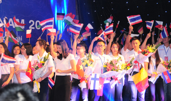 Khai mạc Trại hè Việt Nam 2015