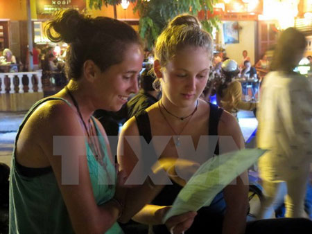 “2015年与世界文化遗产——会安同行”比赛在会安市举行