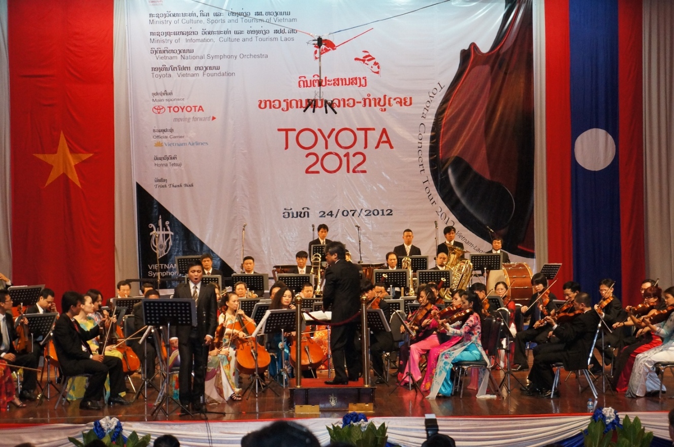 Le Concert Toyota trans-vietnamien 2015 sous le signe de la musique révolutionnaire