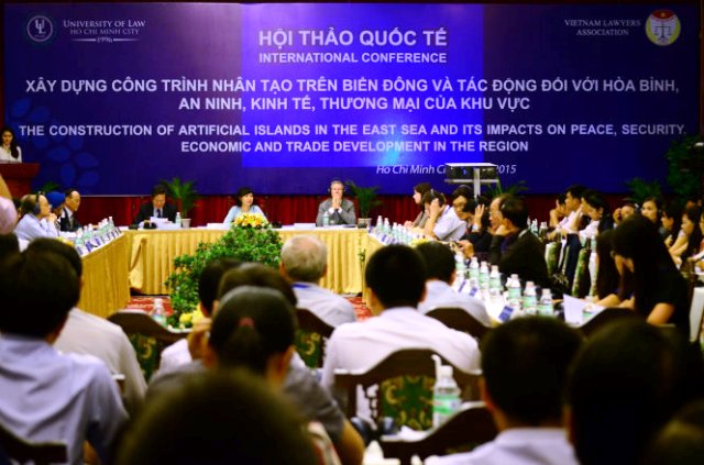 Xây dựng công trình nhân tạo trên Biển Đông tác động tiêu cực đến hòa bình, an ninh, kinh tế, thương mại và môi trường biển