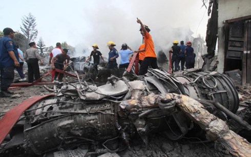 At least 116 dead in Indonisian millary plane crash