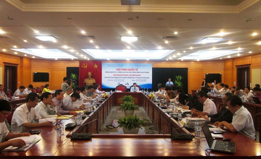 Tìm giải pháp công nghệ phù hợp xử lý nền đất yếu, chống lún công trình giao thông