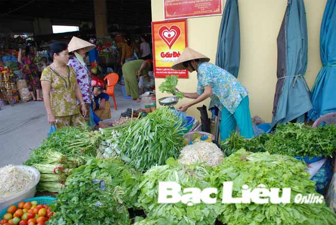 Tăng cường đầu tư cho phát triển thương mại nông thôn