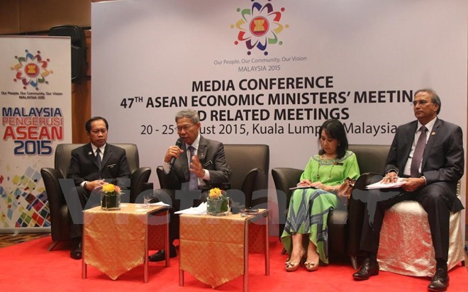 ASEAN discuss Post-2015 Economic Vision by 2025