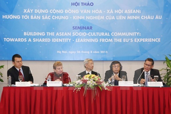ASEAN, EU share experiences in community development