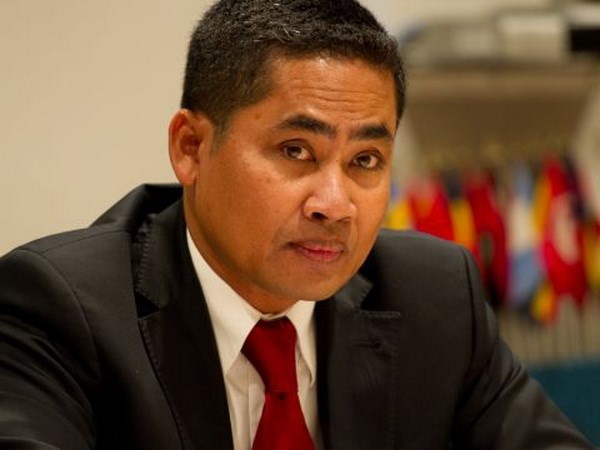 Cambodia pledges to actively contribute to ASEAN