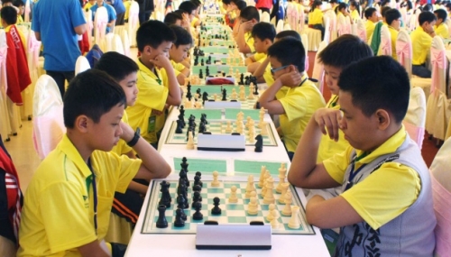 Khởi tranh Giải cờ vua trẻ xuất sắc toàn quốc năm 2015