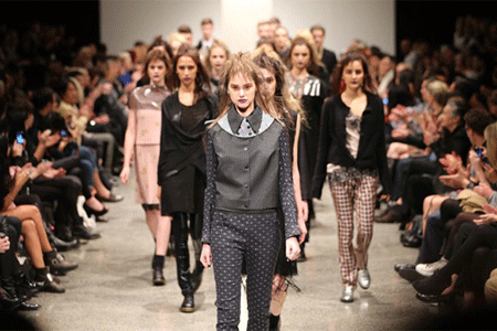 《时装桥梁连接新西兰与越南文化》晚会在胡志明市举行