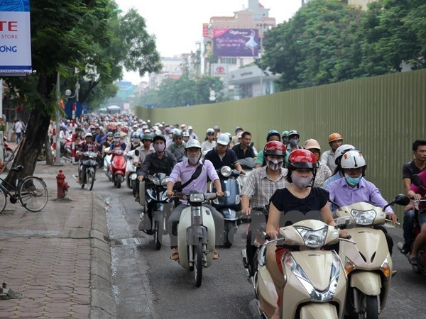 Hà Nội thống nhất chủ trương tạm dừng thu phí đường bộ xe máy