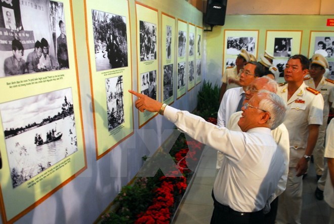 Exposition de 300 objets sur l insurrection générale d Août 1945