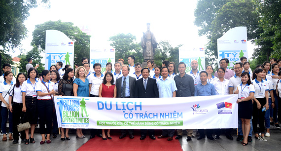 Mít-tinh hưởng ứng Ngày Du lịch Thế giới 2015