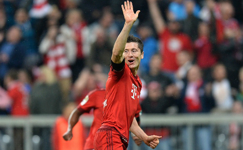 Ghi 5 bàn trong 9 phút, Lewandowski lập kỷ lục trong chiến thắng của Bayern