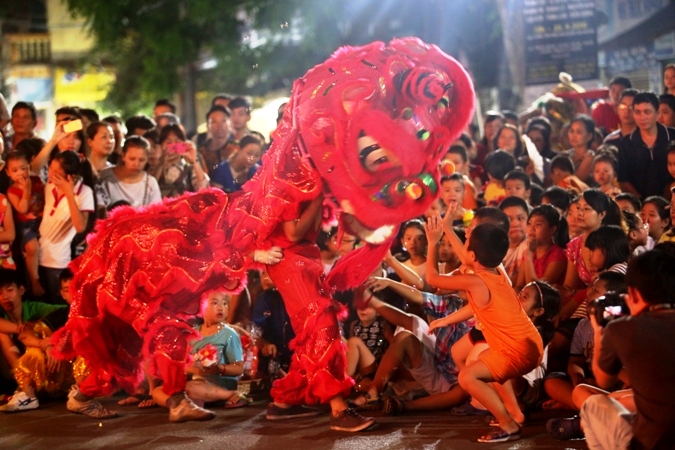 Hanoï colorée à la fête de la mi-automne