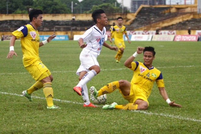 Bóng đá cần đúng luật