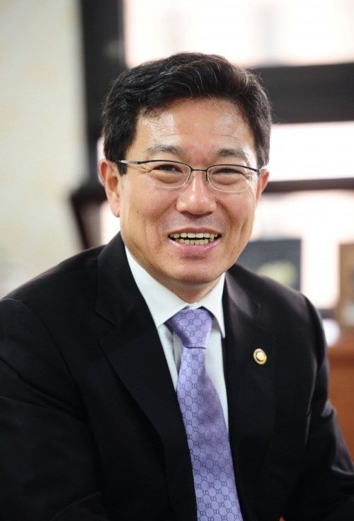 RoK minister urges quick ratification of FTAs with China, Vietnam