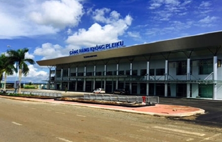 Pleiku airport resumes operation