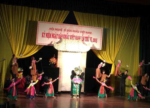 庆祝越南传统戏剧日：各个精彩活动在河内举行