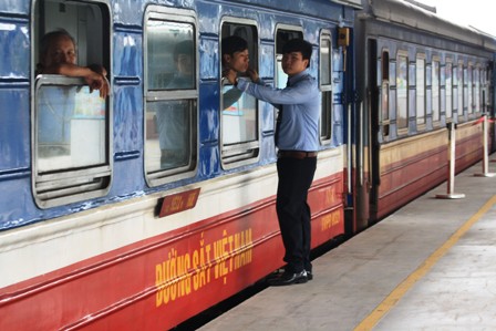 Train tickets for Tet 2016 on sale from September 25th