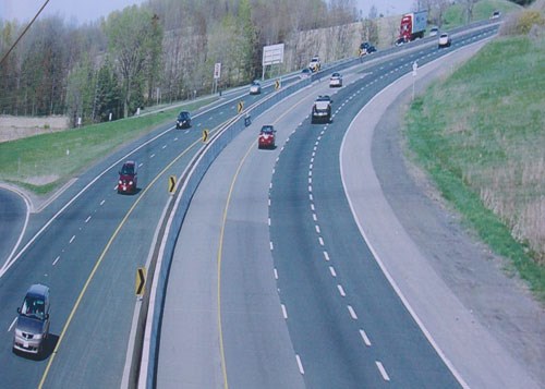 Thông xe các dự án đầu tư xây dựng công trình mở rộng Quốc lộ 1 qua địa phận tỉnh Khánh Hoà