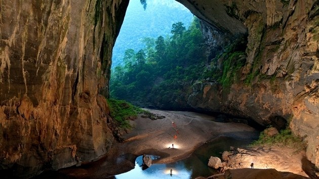 Son Doong, l’une des 25 destinations touristiques du 21e siècle