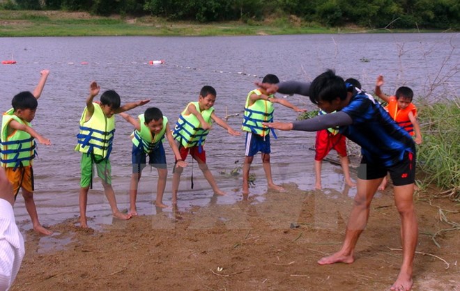 Diễn tập cứu hộ, cứu nạn và cứu thương trên biển
