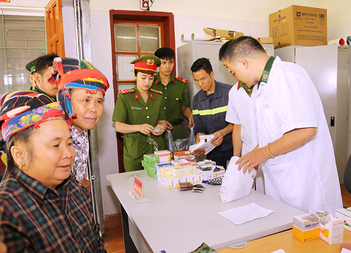 Khắc sâu lời Bác dạy, xung kích vì cộng đồng