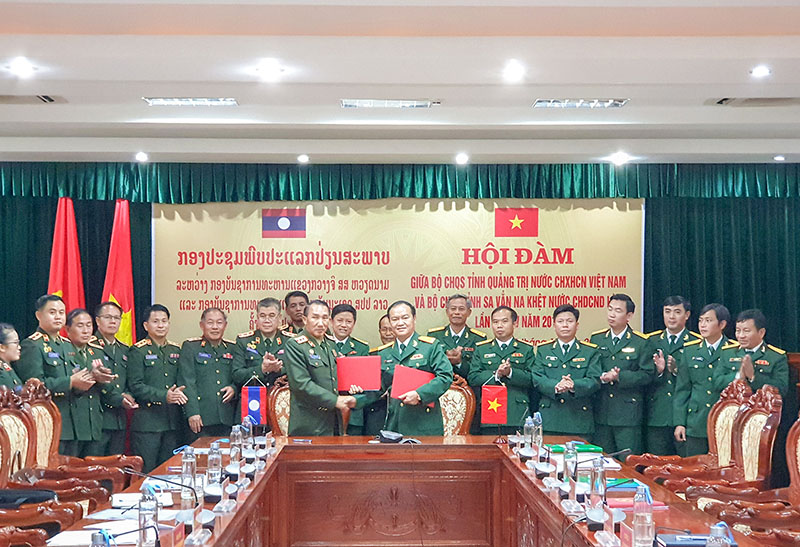 Bộ CHQS tỉnh Quảng Trị và tỉnh Savannakhet Lào hội đàm lần thứ XV