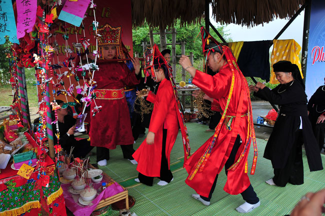 Lễ Lẩu Then của người Tày