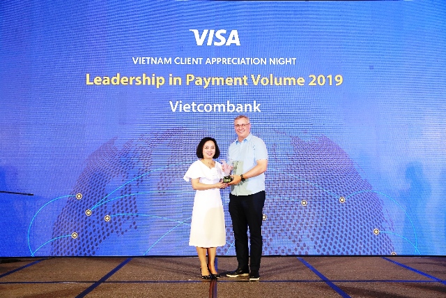 Tổ chức thẻ quốc tế Visa vinh danh Vietcombank là Ngân hàng dẫn đầu thị trường