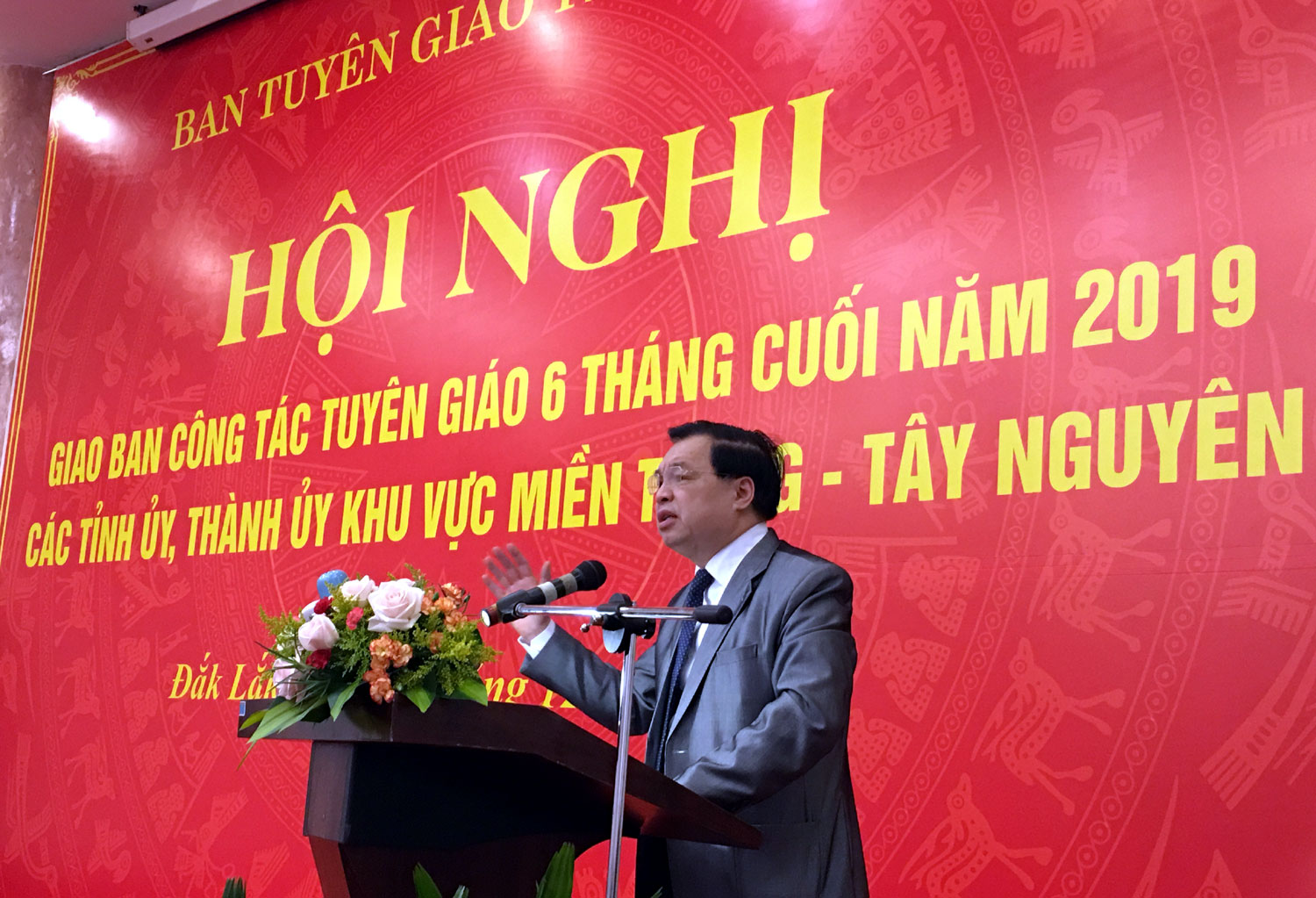 Kiên quyết xử lý các sai phạm trong hoạt động báo chí