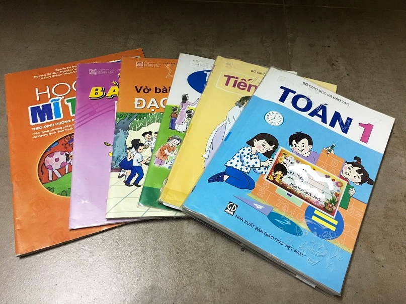Hội đồng lựa chọn sách giáo khoa gồm những ai