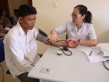 Lập Thạch Tăng cường cơ sở vật chất, cán bộ cho các đơn vị y tế cấp huyện, xã