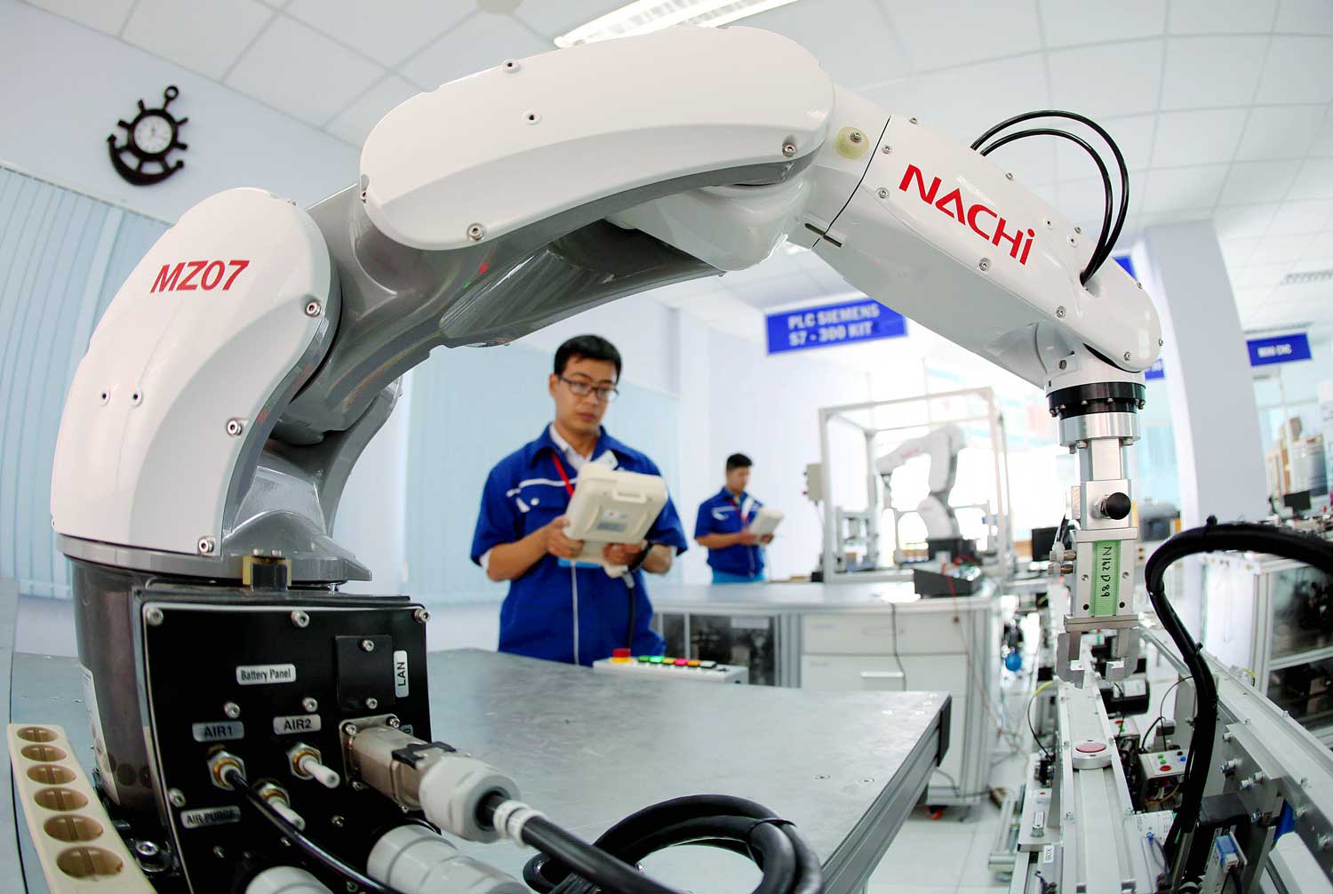 Khoác áo “chủ nghĩa khách quan” trong nghiên cứu khoa học - Mối nguy hại cần bóc trần và loại bỏ tiếp theo và hết