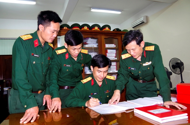 Người cán bộ hết lòng vì công việc