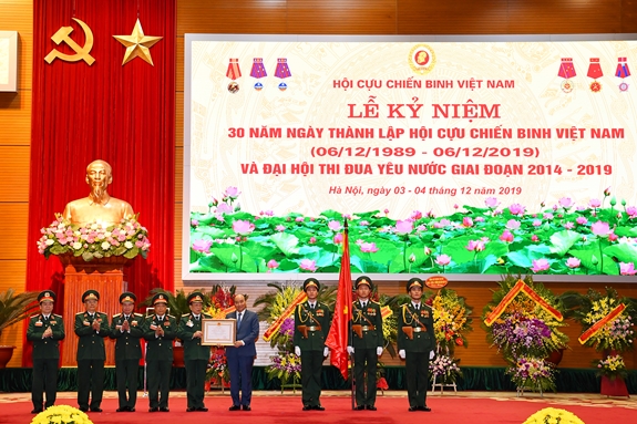 Ngời sáng phẩm chất “Bộ đội Cụ Hồ”