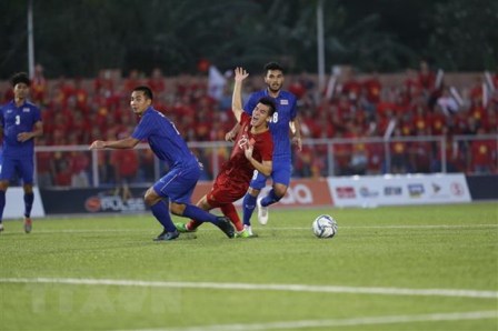 Thủ tướng chúc mừng đội tuyển bóng đá U22 nam và nữ Việt Nam