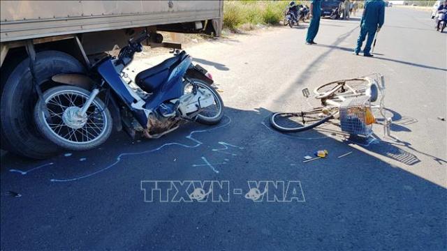 Bình Phước Xe máy gây tai nạn liên hoàn, một người tử vong